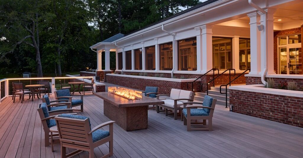 Outdoor fire pit and lounge area at Porters Neck Village